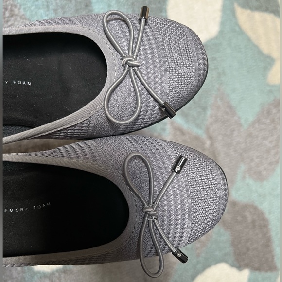 Soft Style by Hush Puppies Grey Flats  7 M - Picture 4 of 13